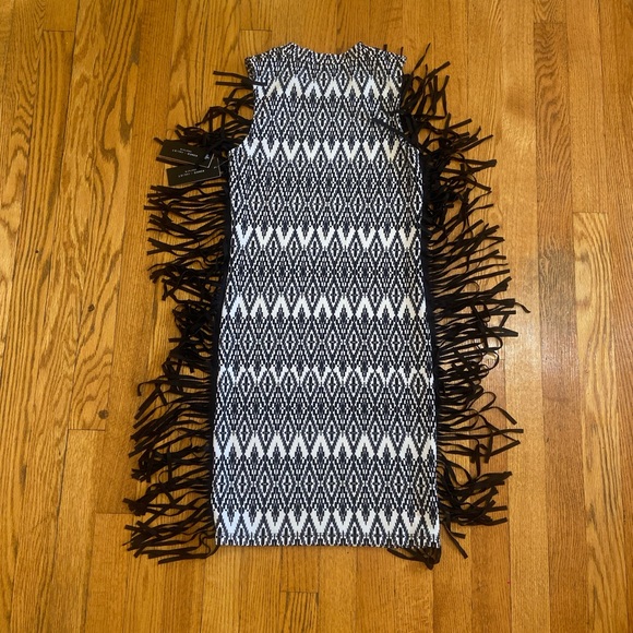 Romeo and Juliet Fringe Dress - Picture 2 of 7